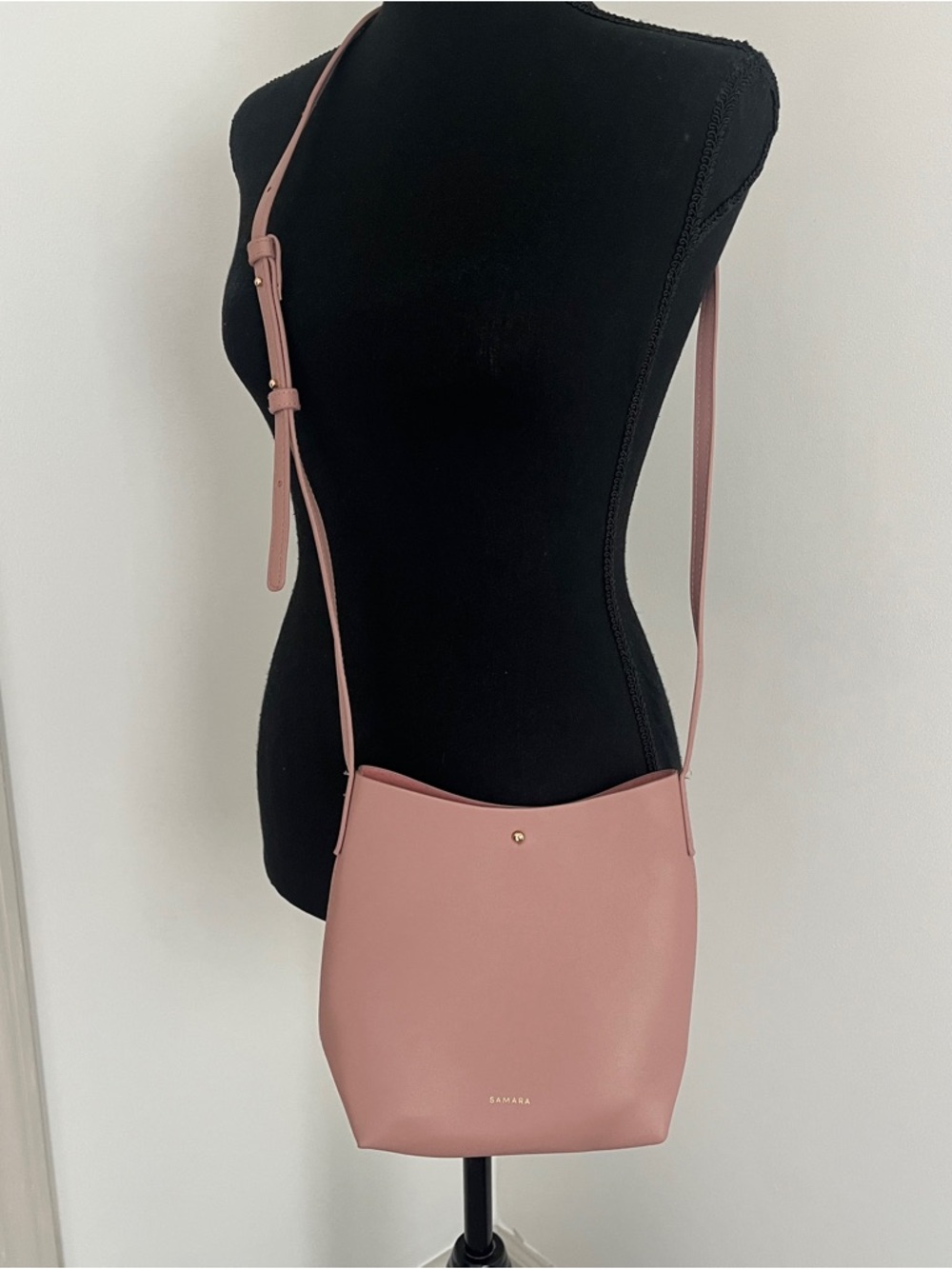 Samara Anthropologie Vegan Leather Medium Crossbody Shoulder Bag in Pink NWOT